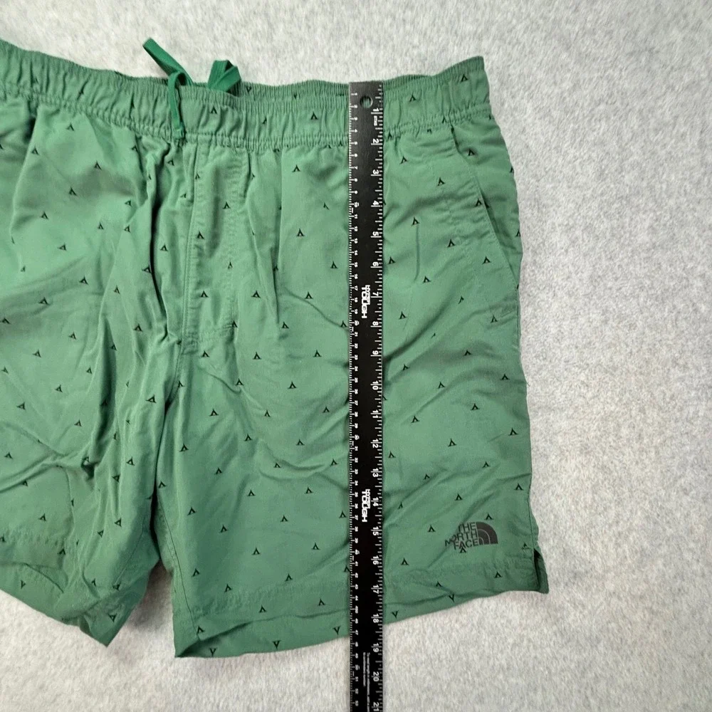 The North Face Shorts Mens XL Green Tent Print Nylon Mesh Lined‎ NF0A2UNJ